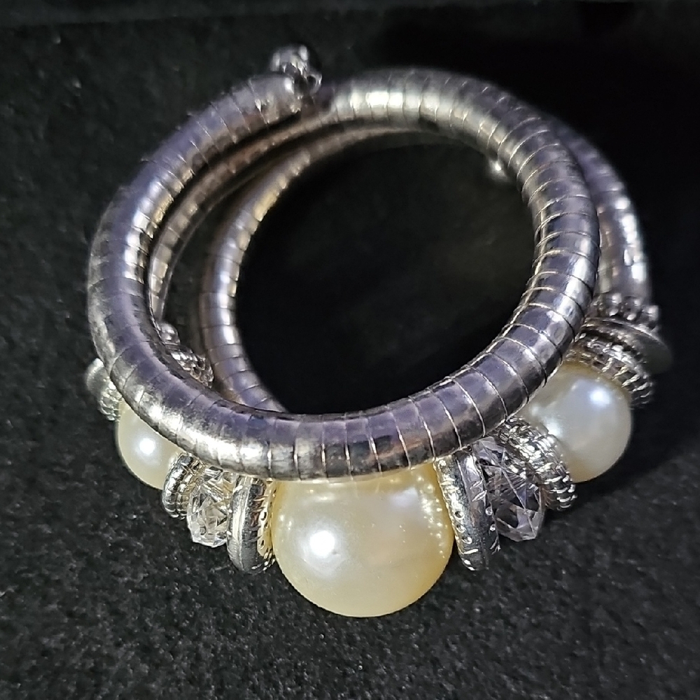 Sassy Jones Silver and Pearl Bracelet
